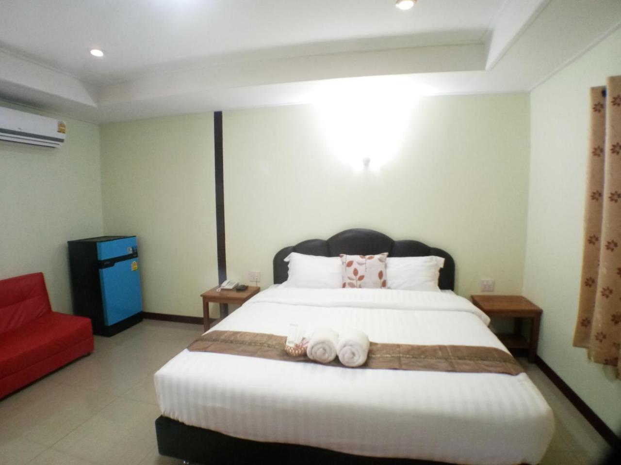 Hi Tech Resort Kabin Buri Exterior photo